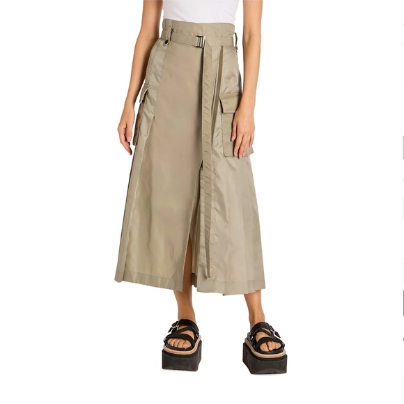 Sacai Khaki Twill Cargo Belted Skirt US2 - Picture 4 of 14